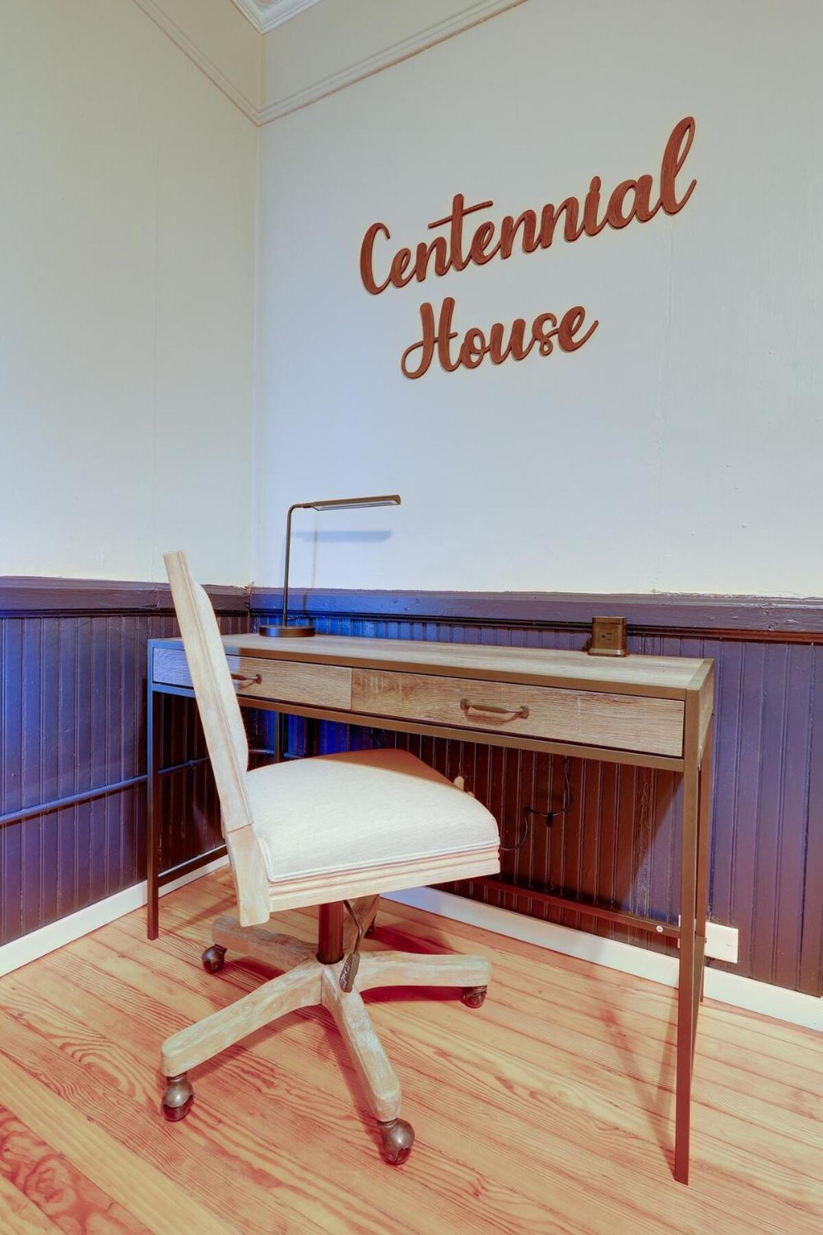 Cozy Centennial House Upstairs - Downtown Columbia Apartment Exterior photo